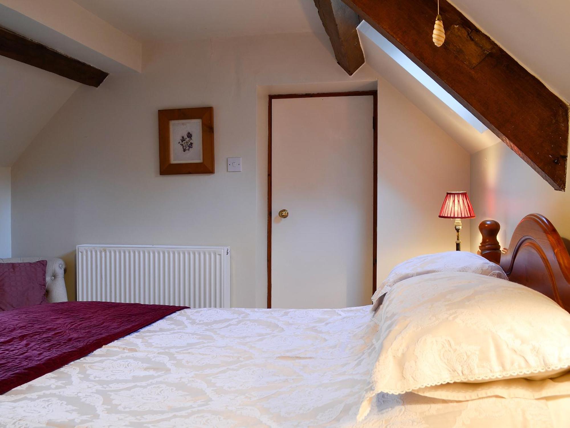 The Cot Villa Chalford Bagian luar foto