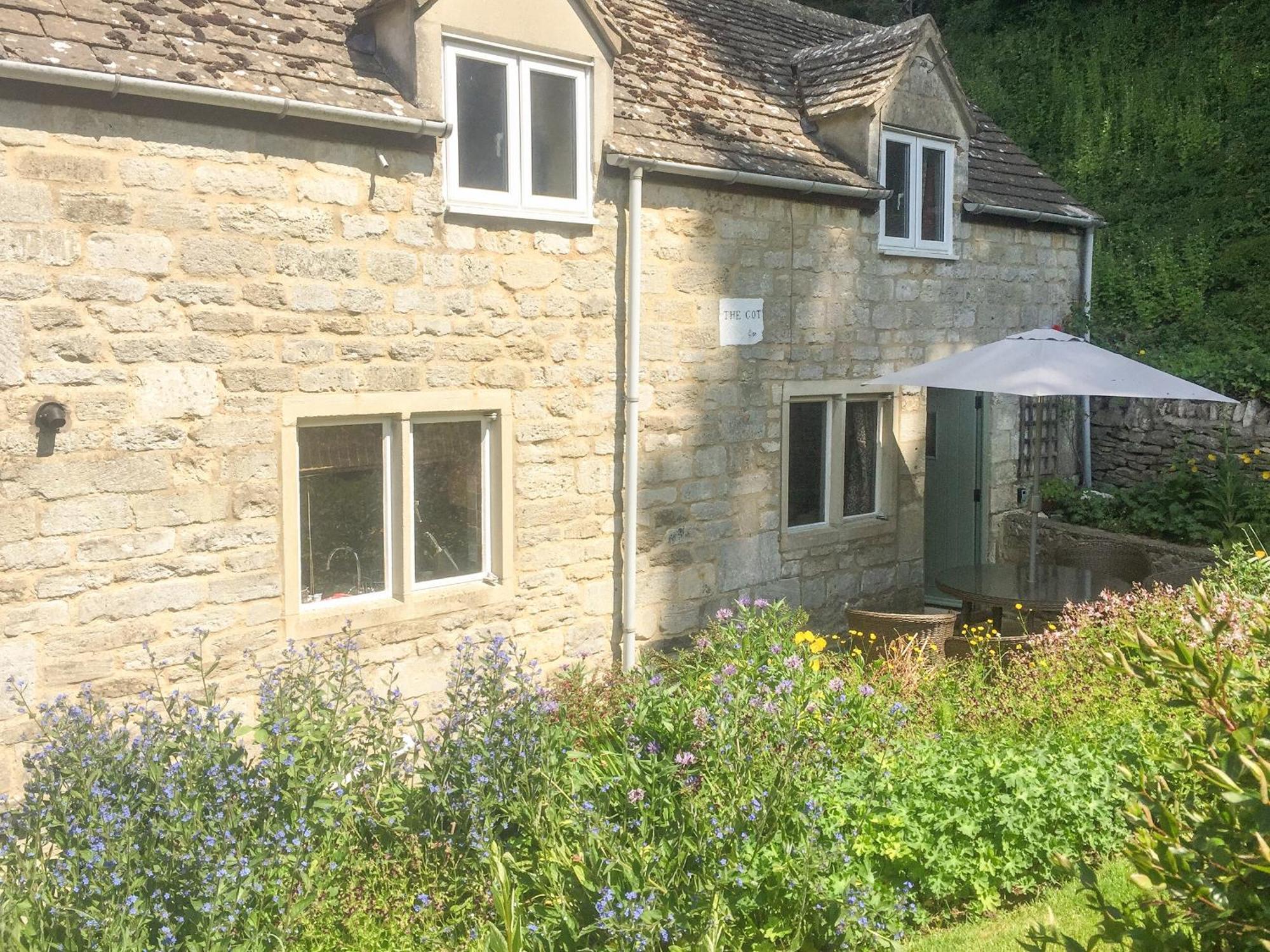 The Cot Villa Chalford Bagian luar foto
