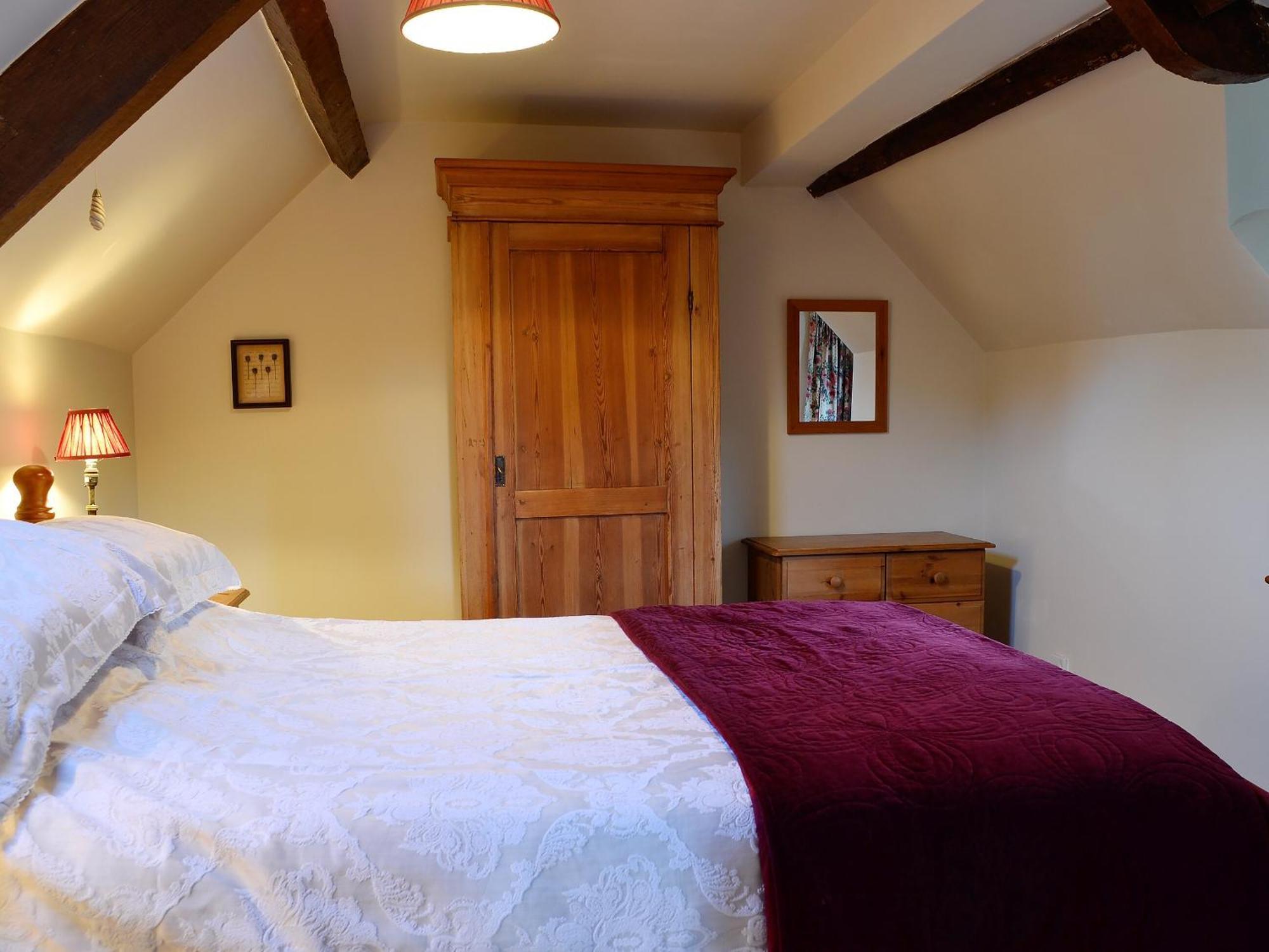 The Cot Villa Chalford Bagian luar foto